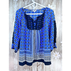 Crown &‎ Ivy Womens Tops Sz XS Navy Blue Floral Lace Trim Split Neck 3/4 Sleeves